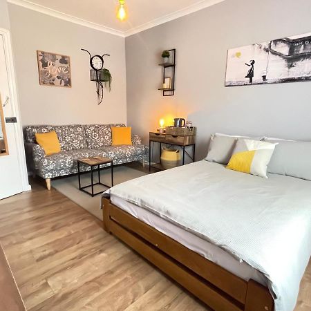 Westend Holiday Room 4 Brecon Esterno foto