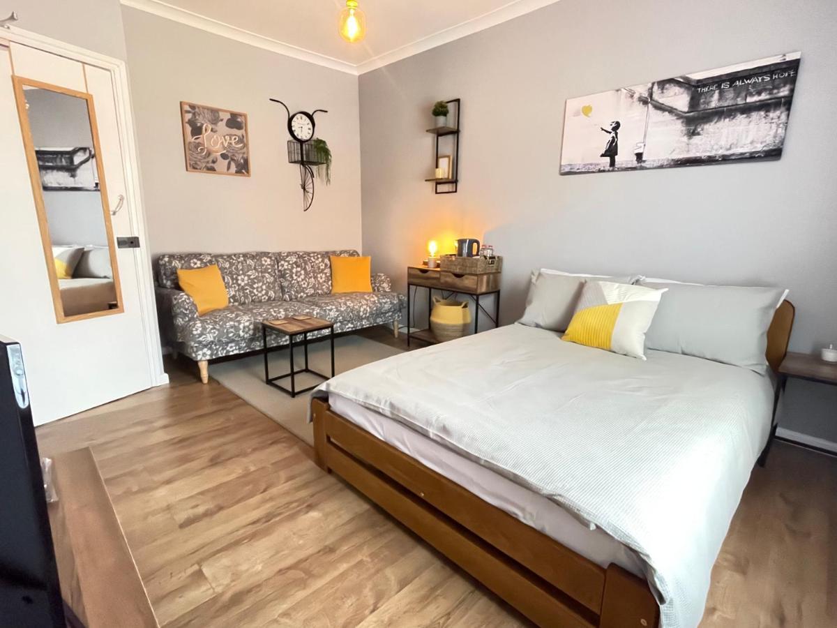 Westend Holiday Room 4 Brecon Esterno foto